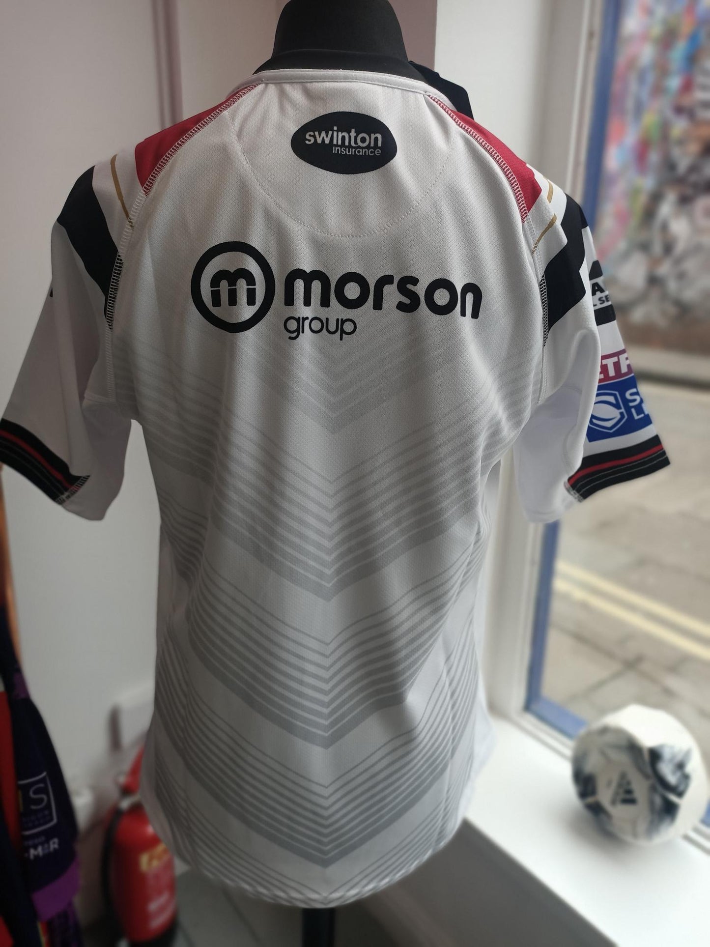 Salford Red Devils Rugby League Shirt BNWT 2022-2023 Season