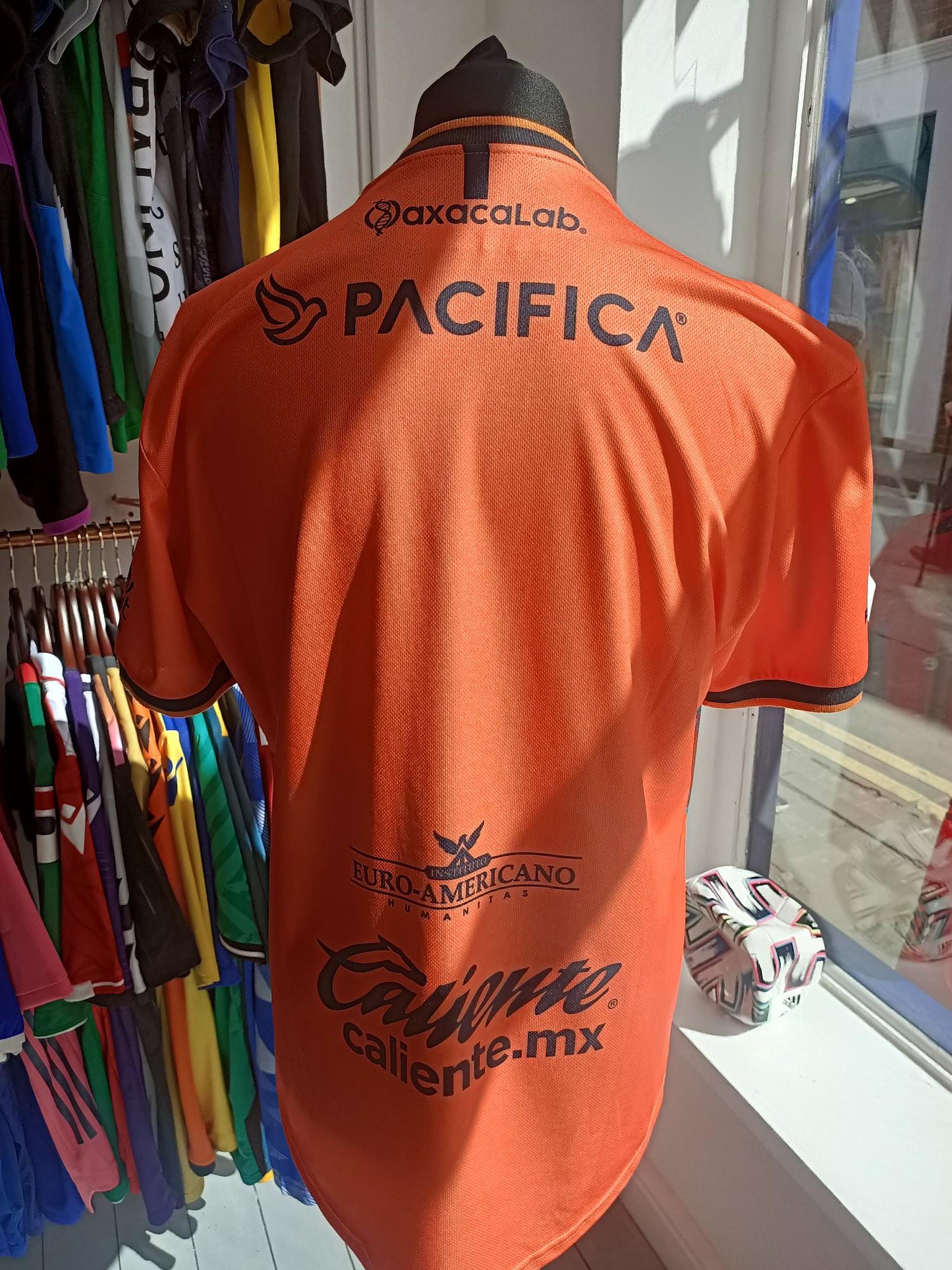 Alebrijes de Oaxaca football shirt used