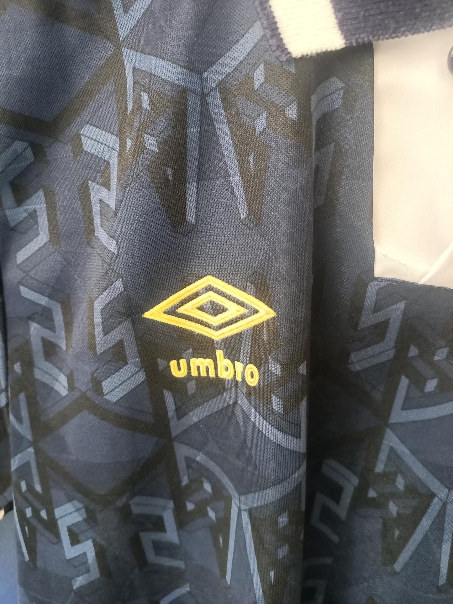 Scotland 1992 Home Shirt (Small)