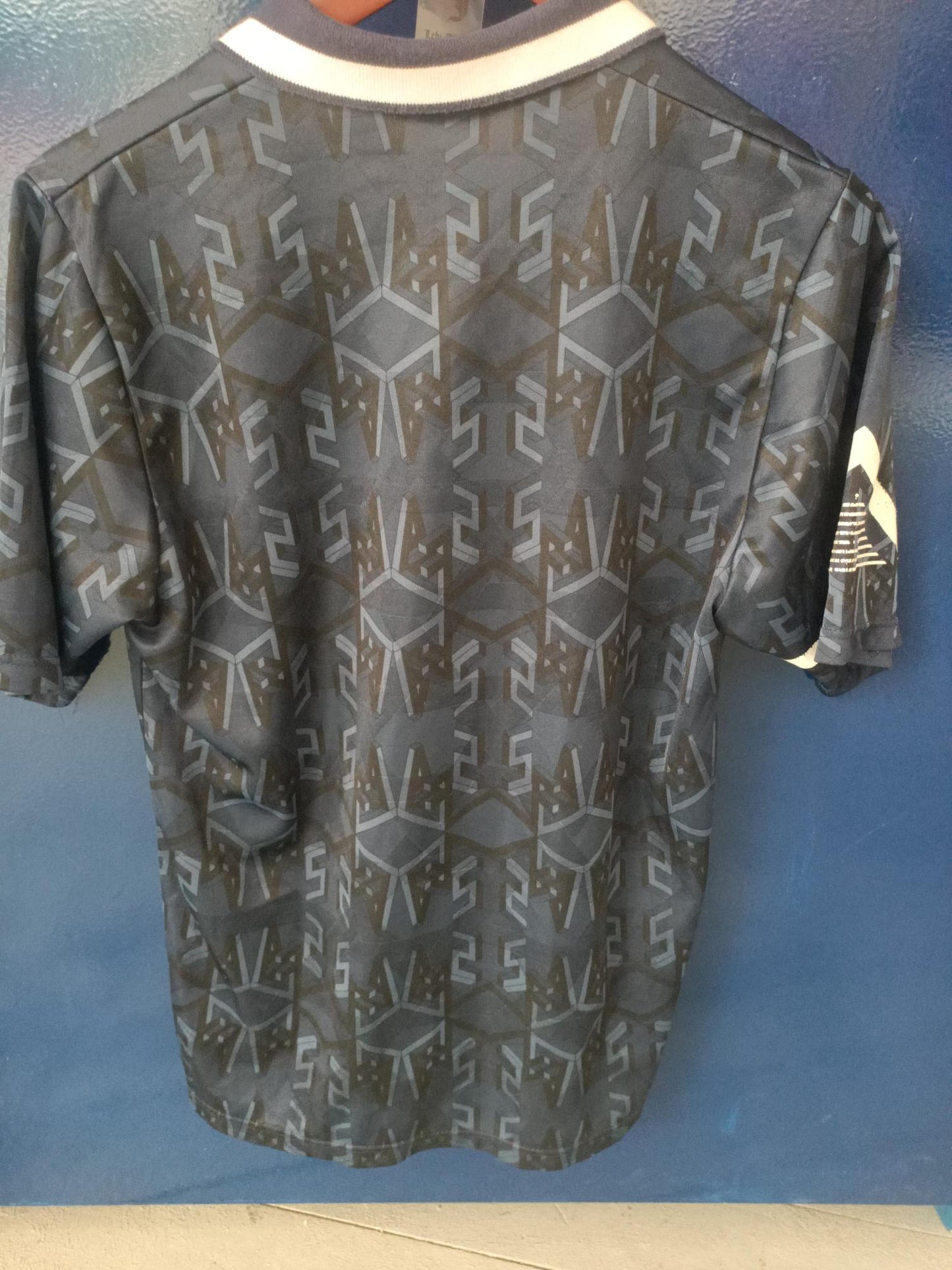 Scotland 1992 Home Shirt (Small)
