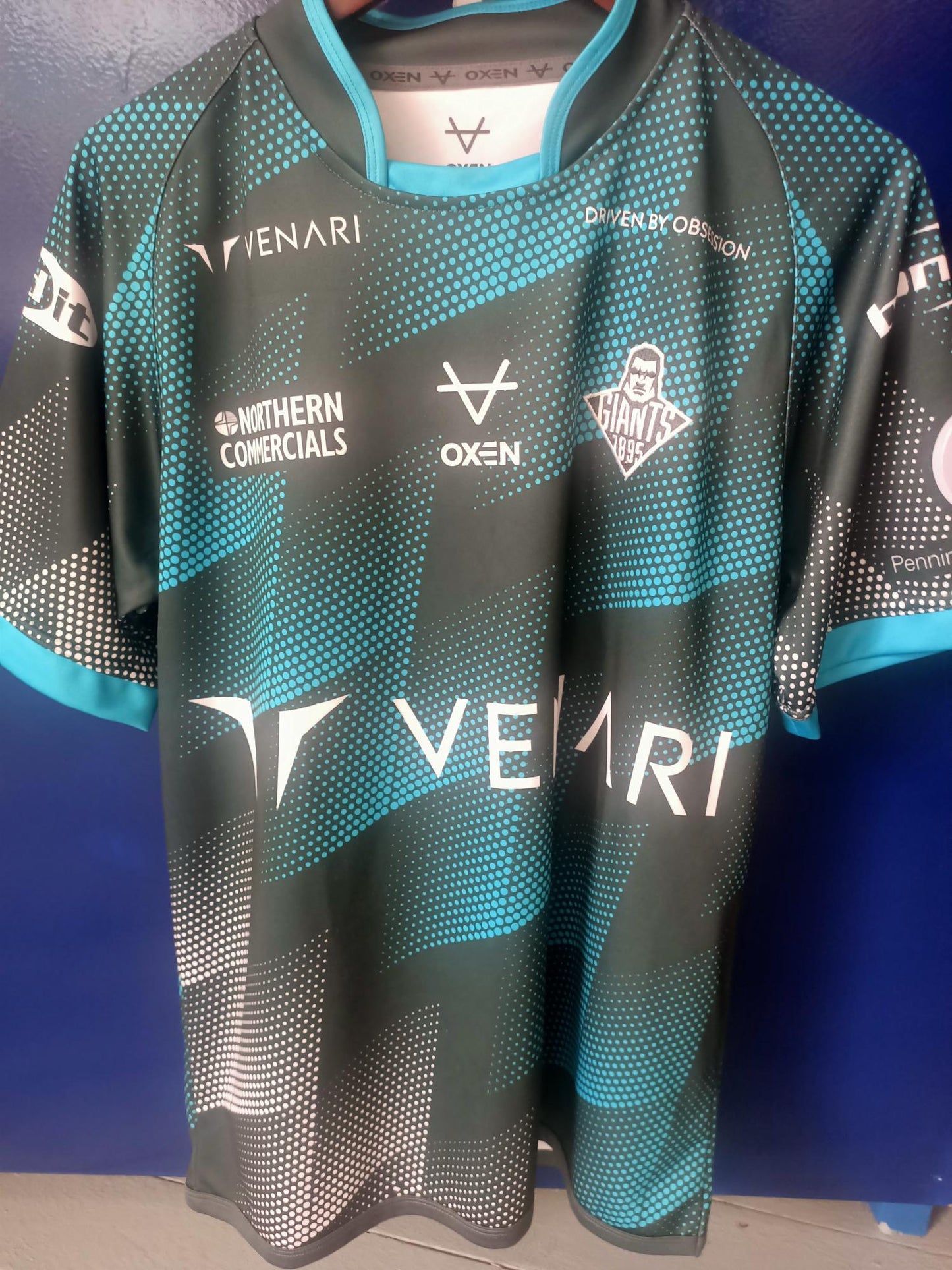 Huddersfield Giants 2024 away shirt