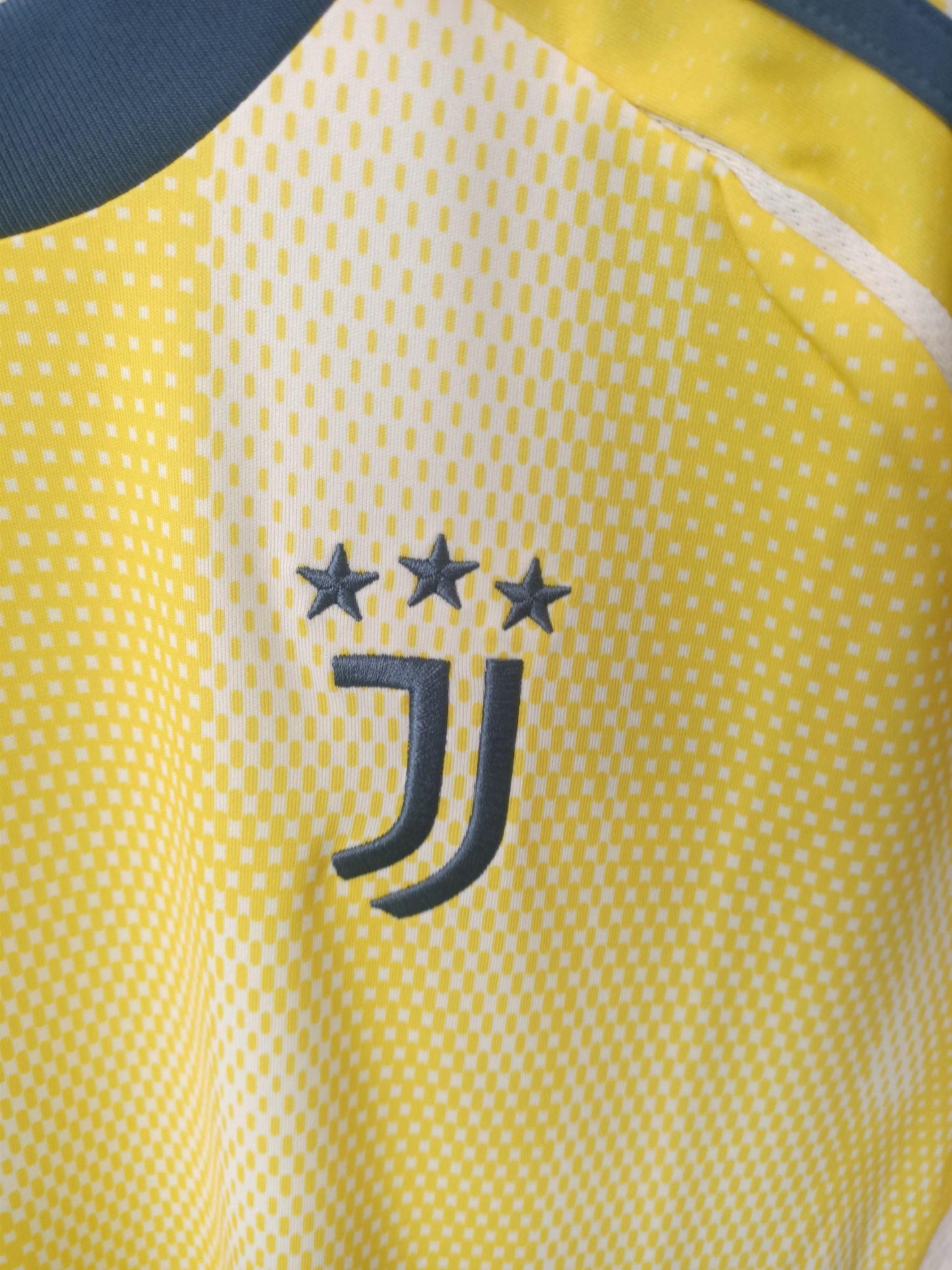 Juventus 2024-2025 Away shirt