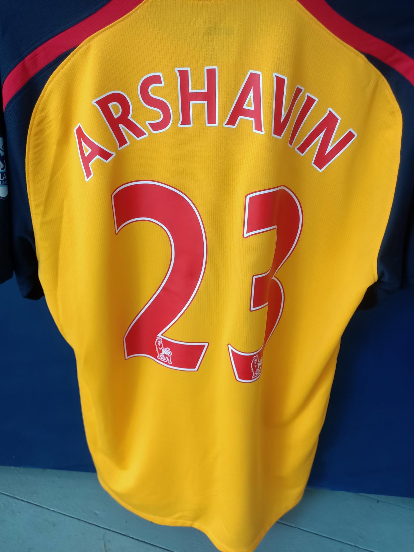 Arsenal 2008-2009 Away Shirt