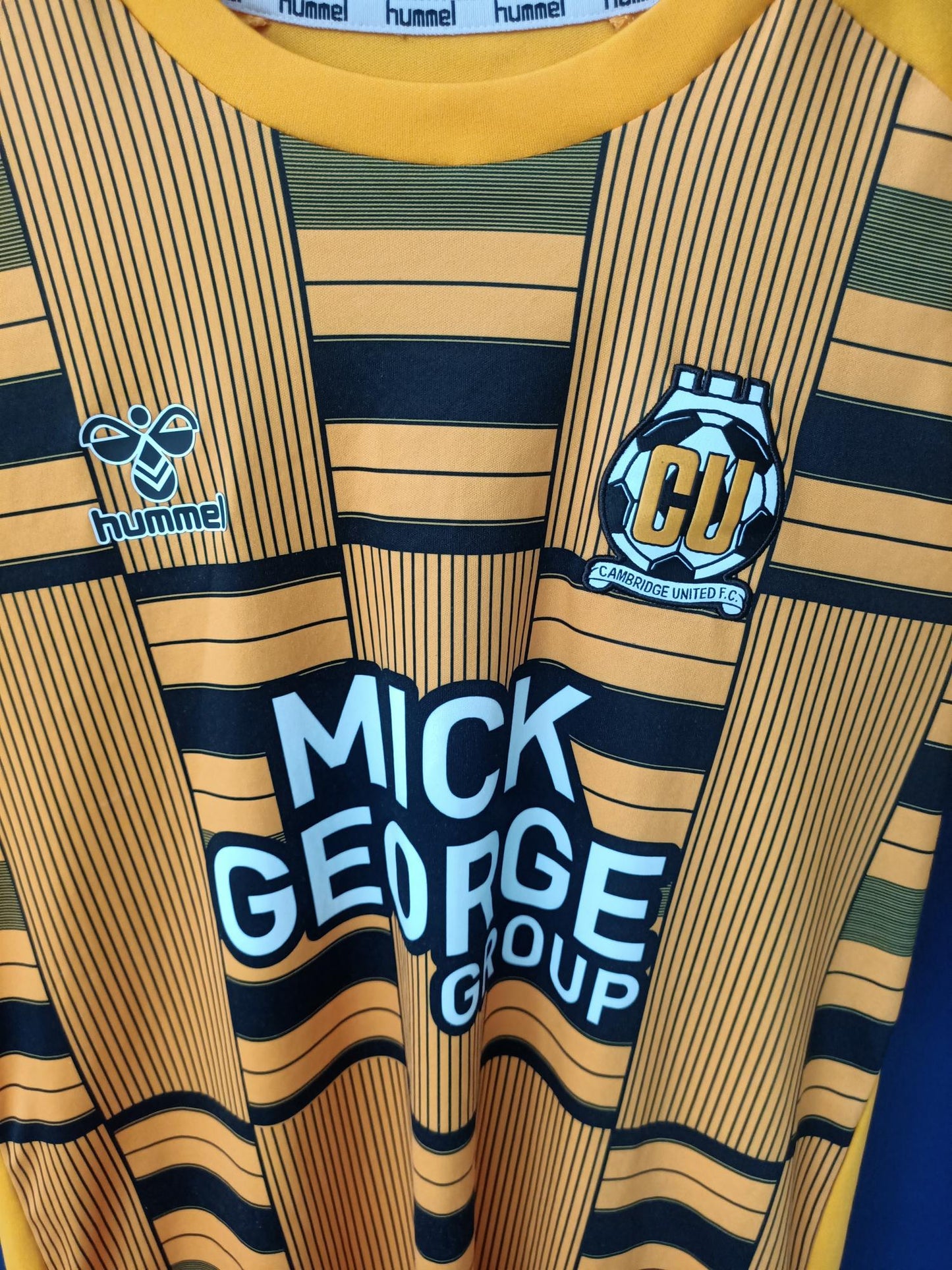 Cambridge United 2021-2022 Home shirt Youth Large