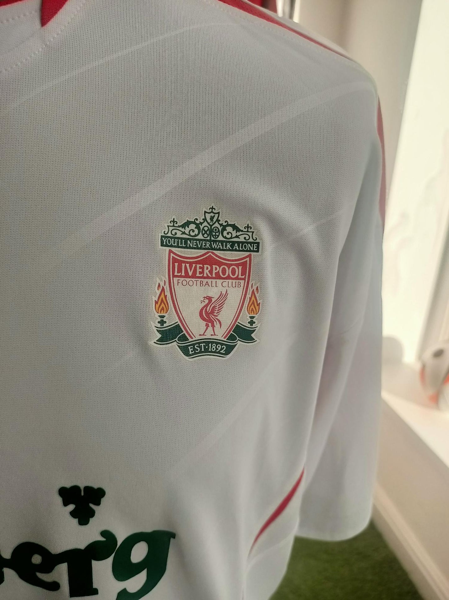 Liverpool 2005-2006 Away Shirt Alonso