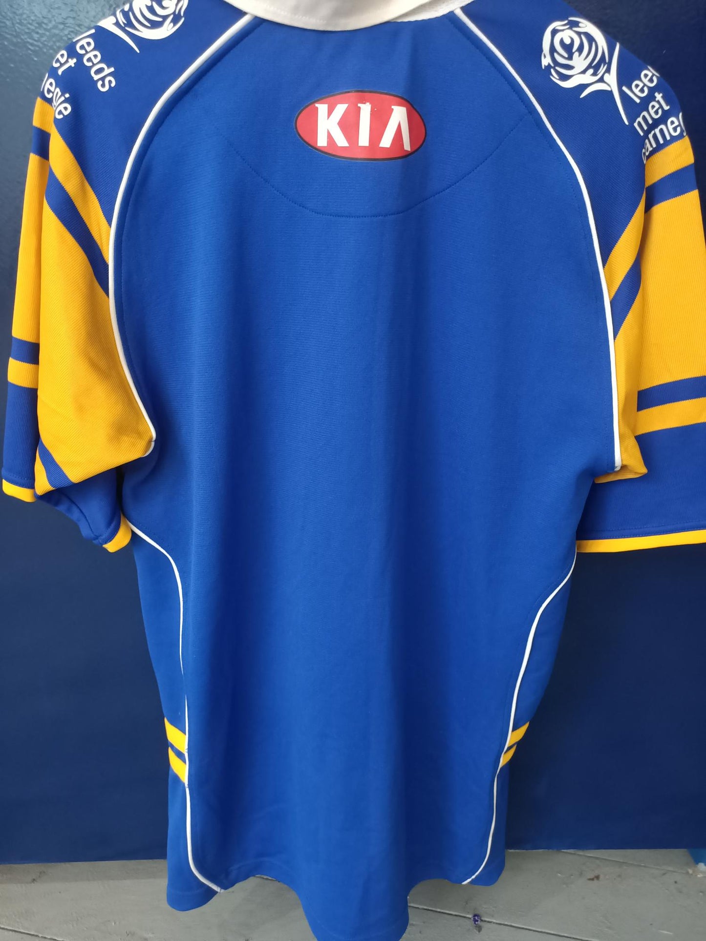 Leeds Rhinos 2005 home shirt (Large)
