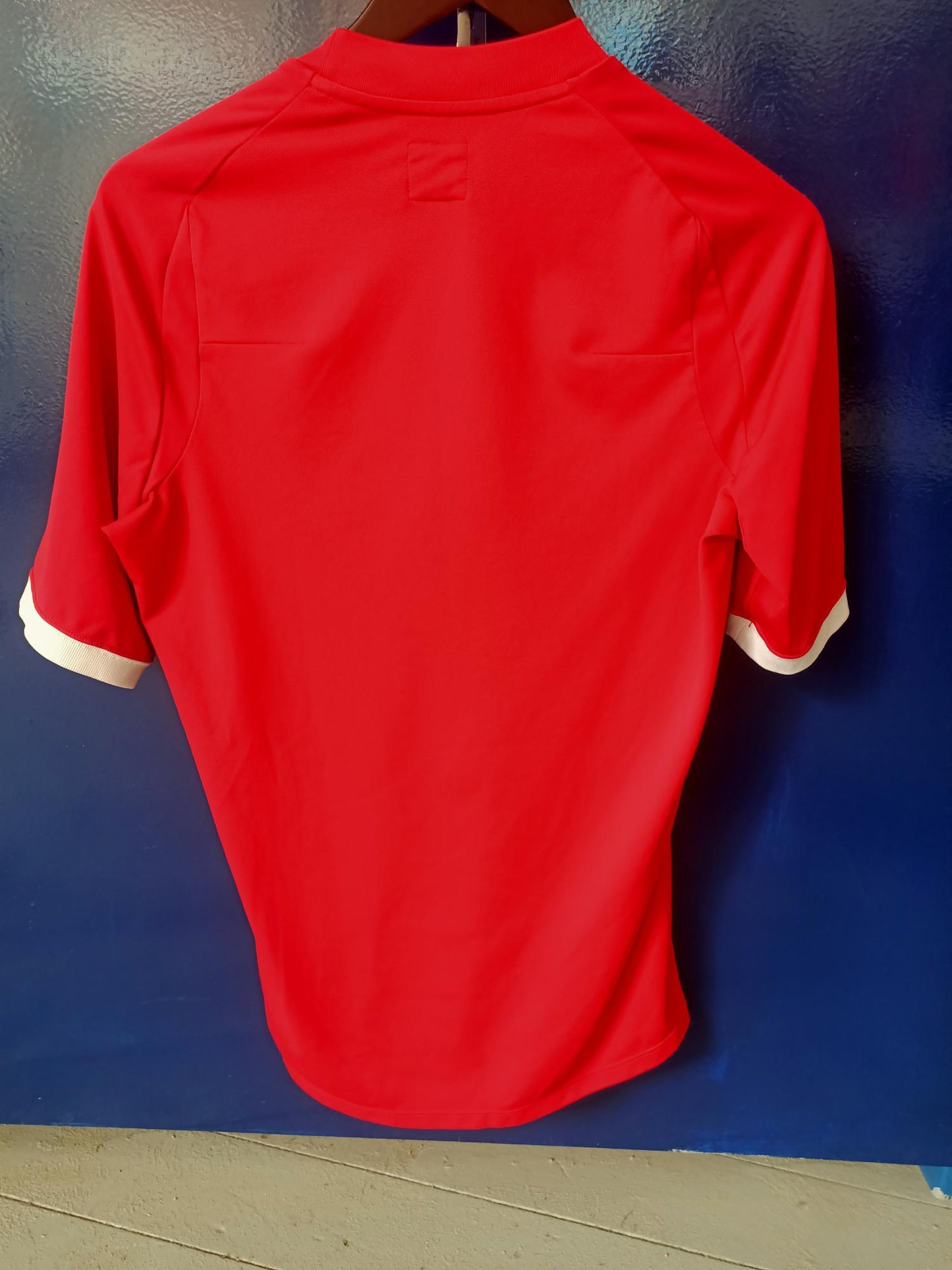 England 2010 Away shirt (small)