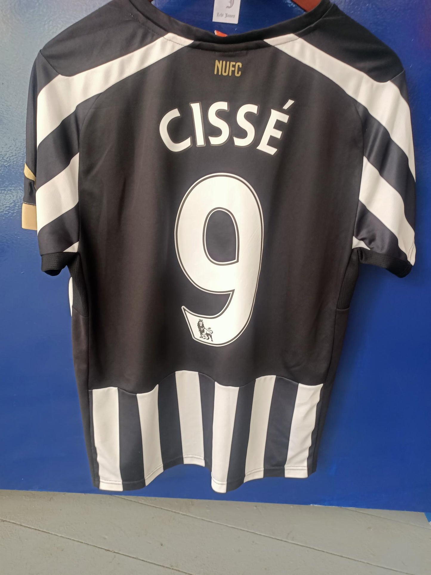 Newcastle United 2014-2015 Home Shirt (small)