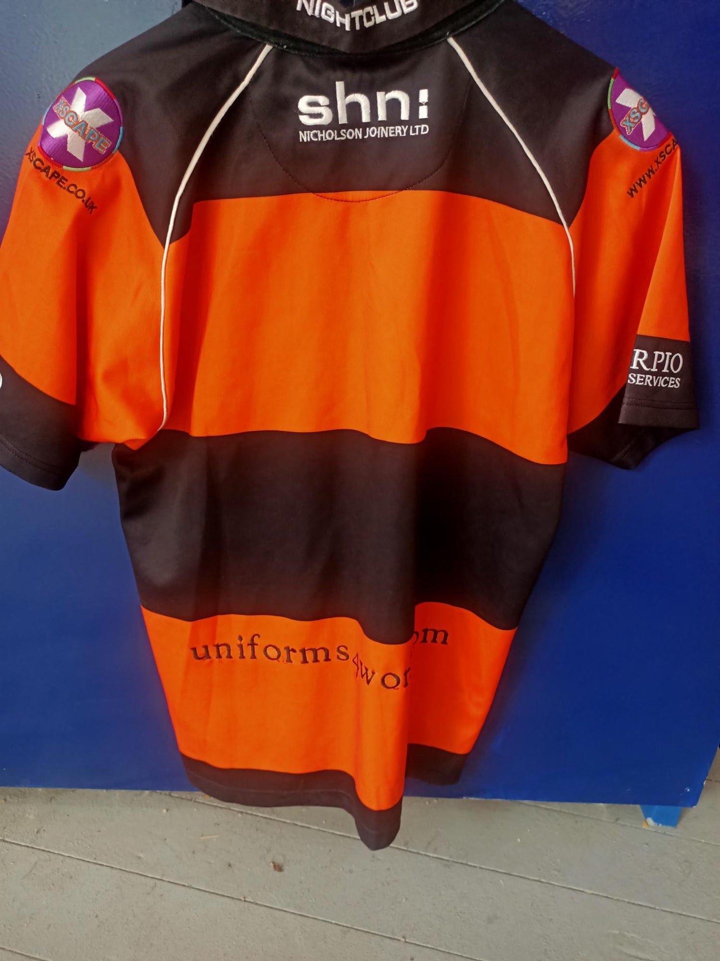 Castleford Tigers 2004 Home shirt (Medium)