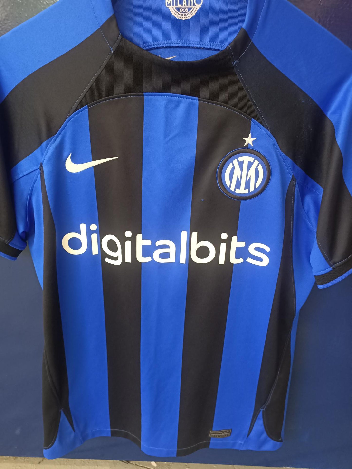 Inter Milan 2022/2023 Home Shirt (Small)