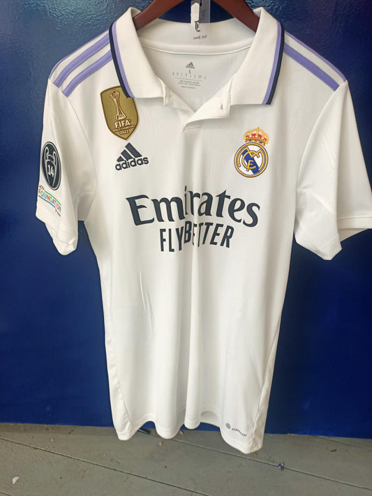 Real Madrid 2022/2023 Home Shirt (Small)