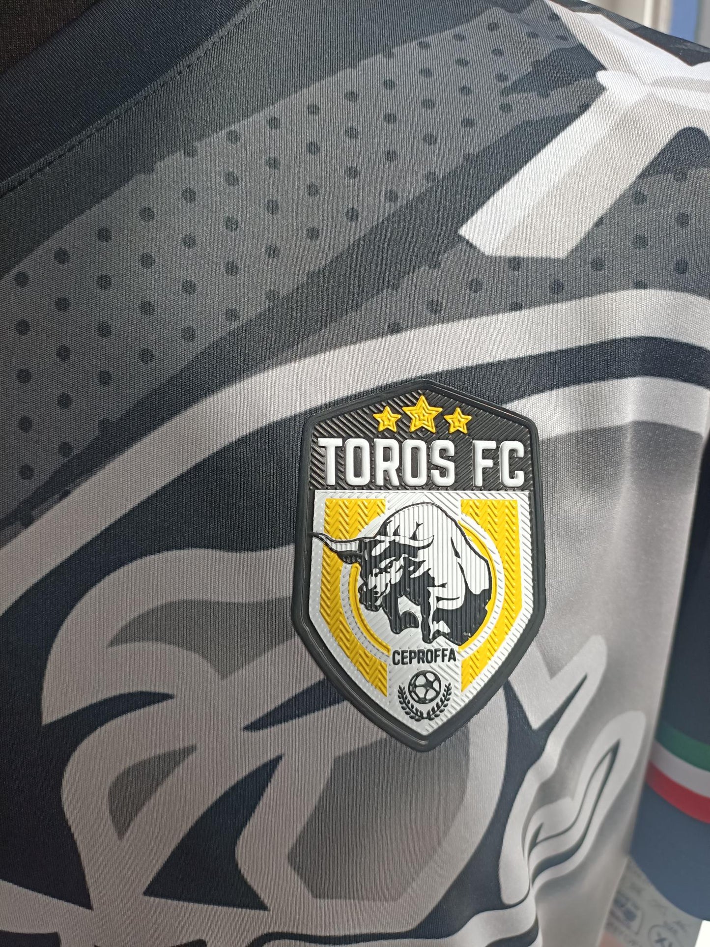 Toros FC (Xtra Large) BNWT