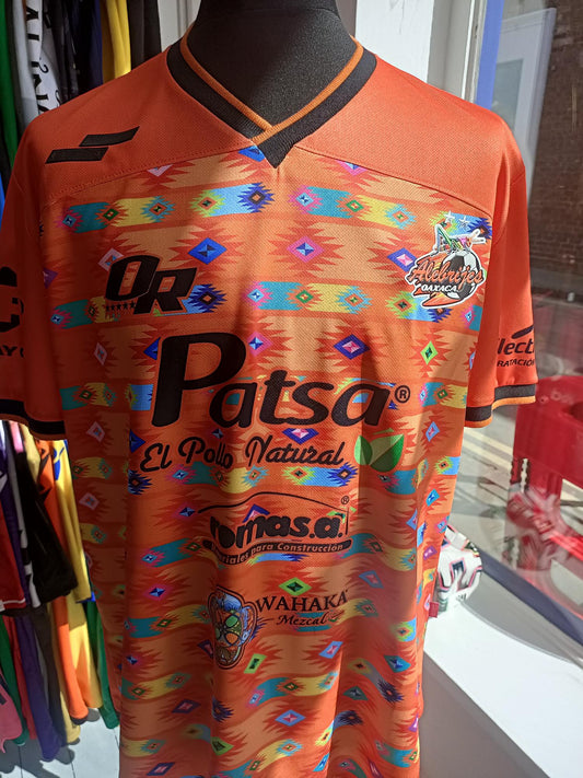 Alebrijes de Oaxaca football shirt (Xtra Large) used