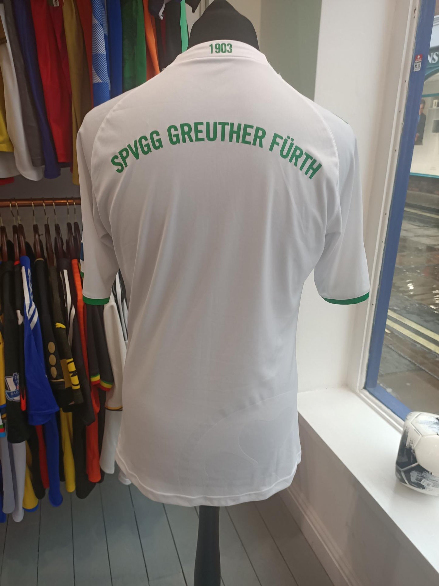 Greuther Fürth 17/18 Home Shirt (Large)