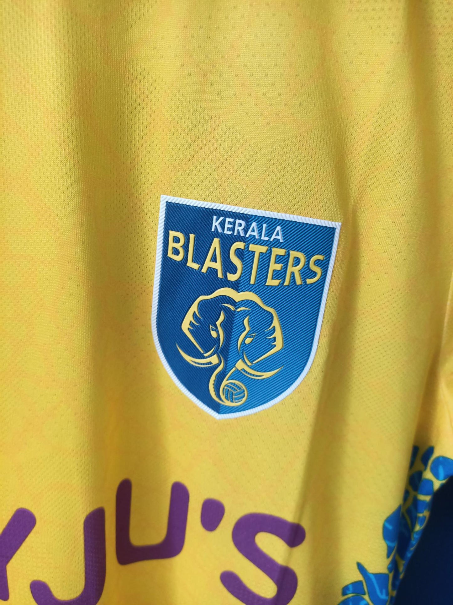 Kerla Blasters 2023/2024 Home BNWT (Small)