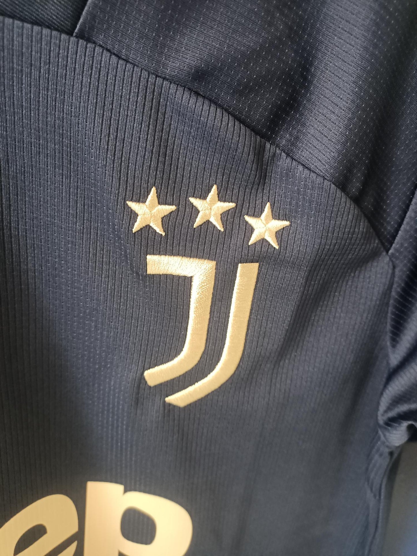 Juventus 2020/2021 Away (Small)