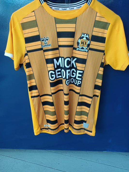 Cambridge United  2021-2022 Home shirt Youth Large