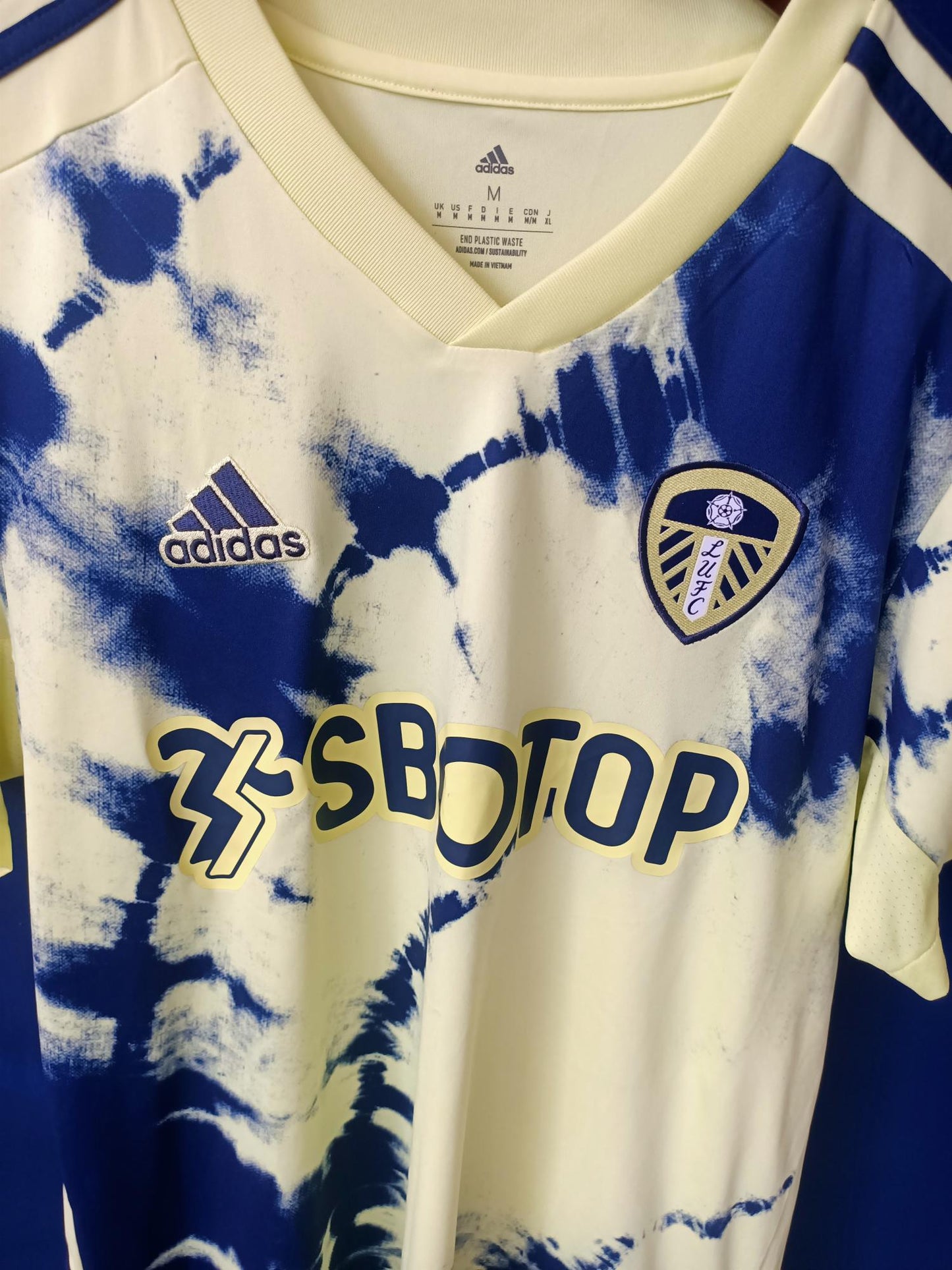 Leeds United 2022-2023 Away Shirt