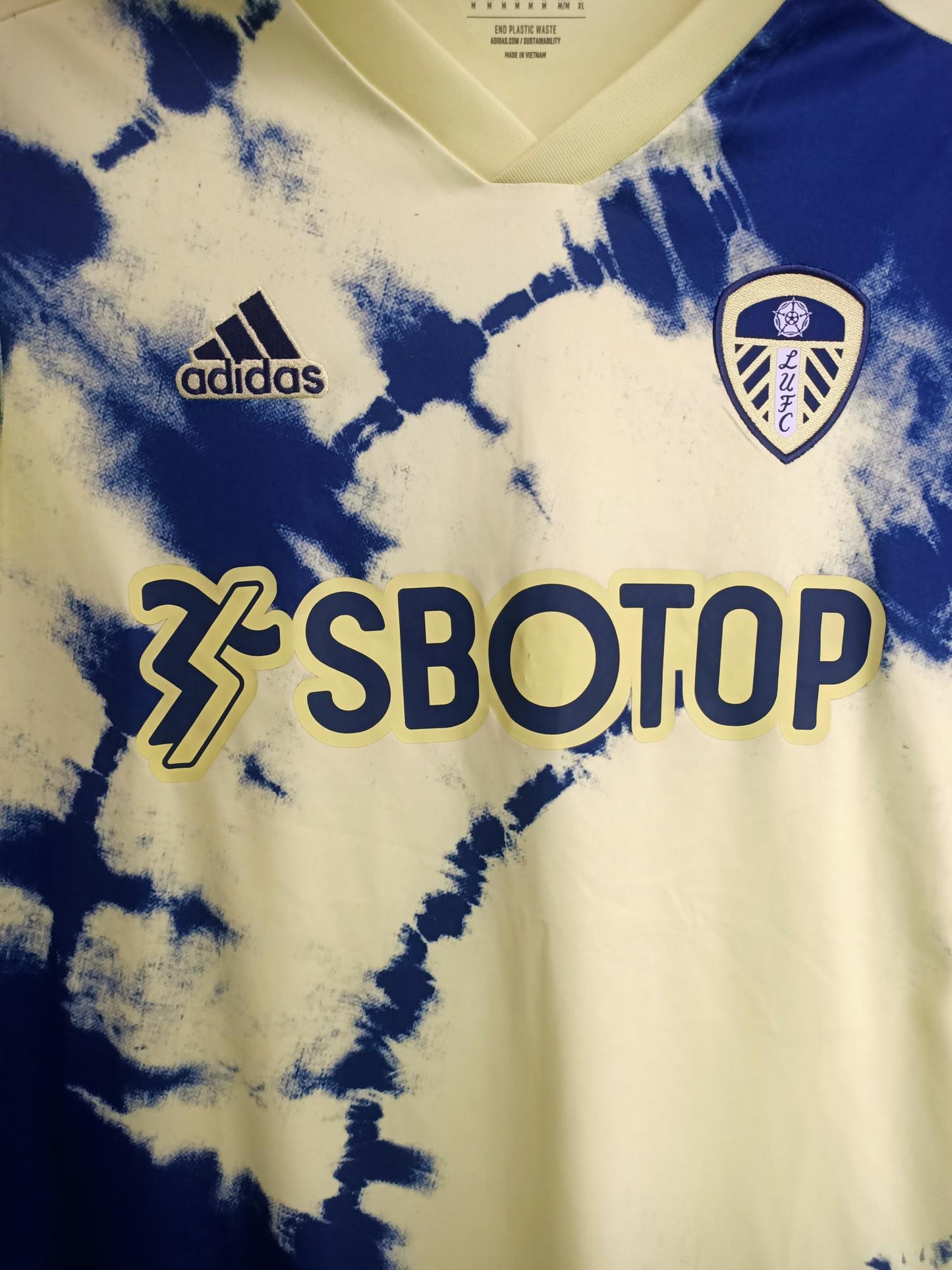 Leeds United 2022-2023 Away Shirt