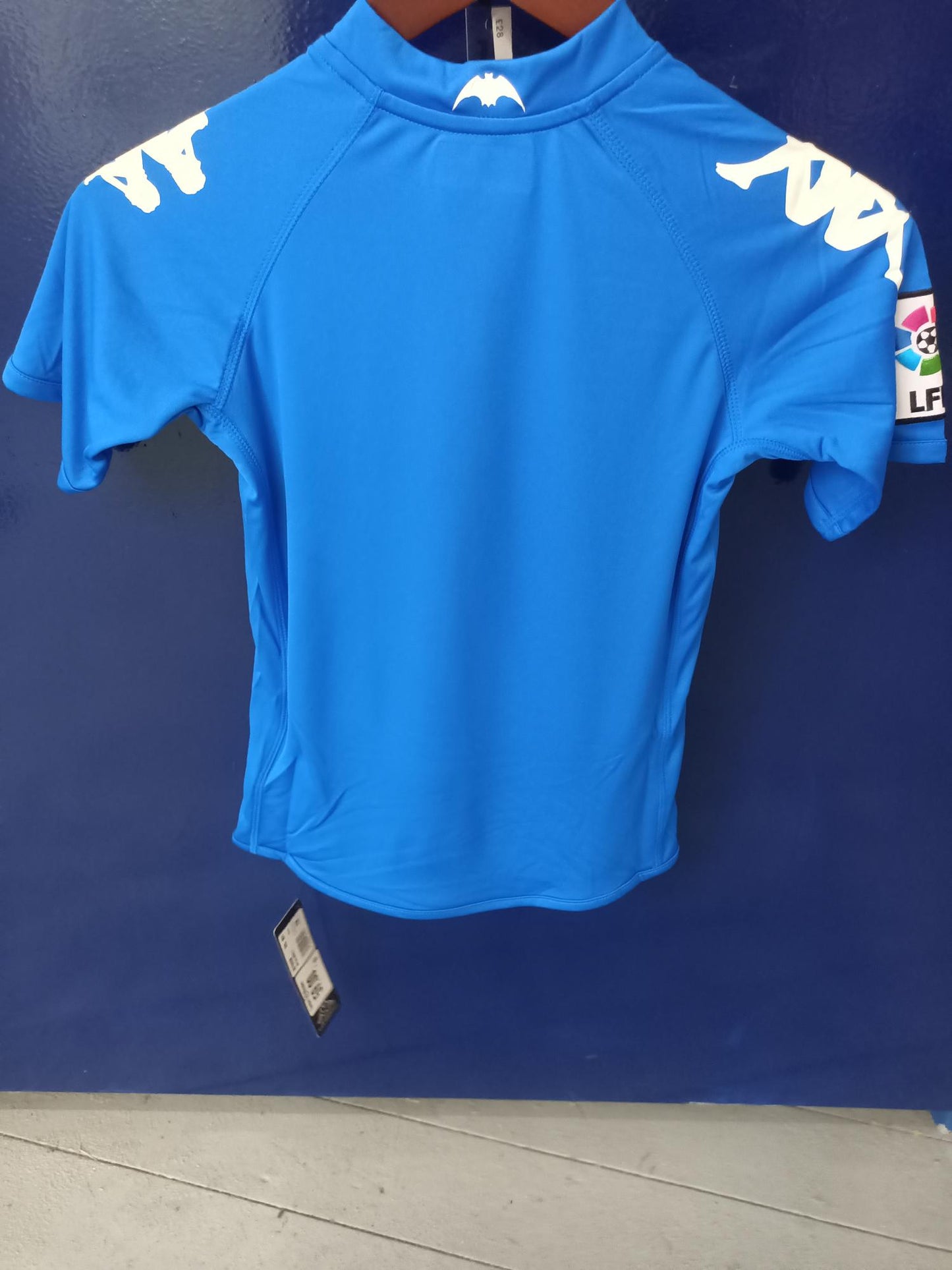 Valencia 2010-2011 Third Shirt (Youth Medium)