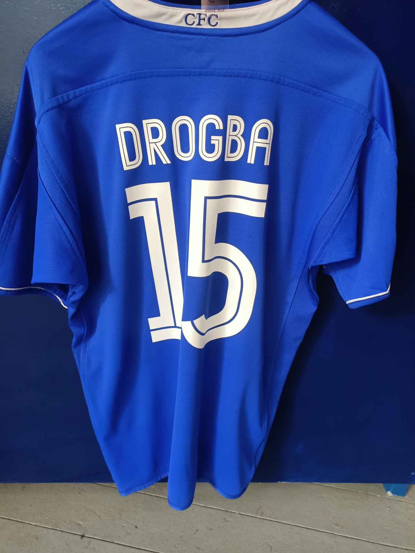 Chelsea 2004-2005 Home Shirt Drobga