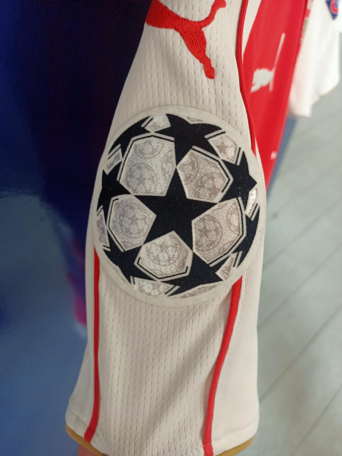 Arsenal 2015-2016 Home Shirt Ozil