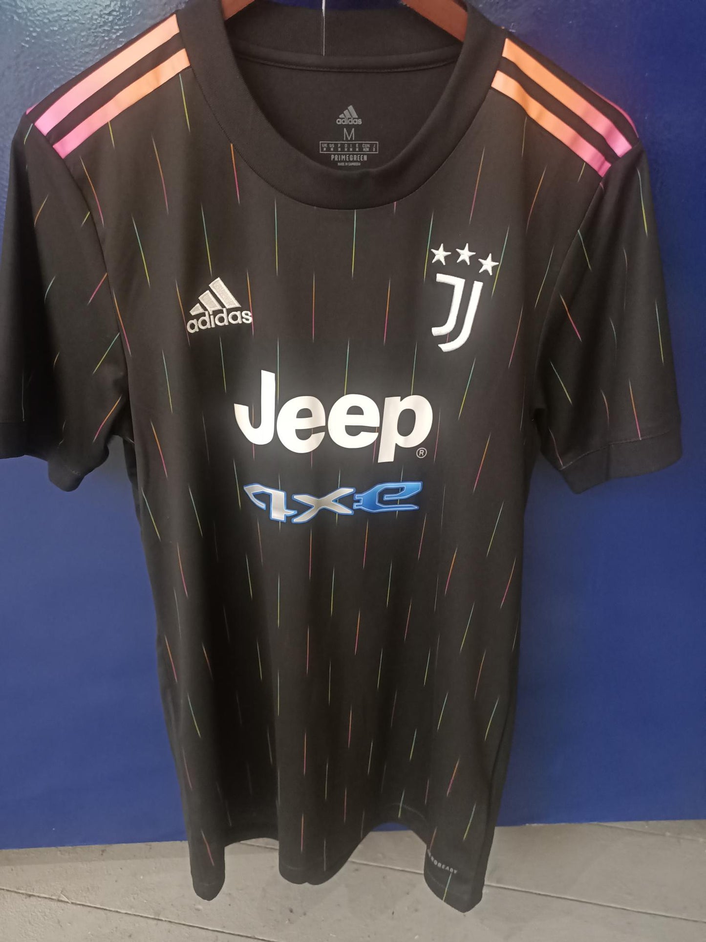 Juventus 2021-2022 Away Shirt