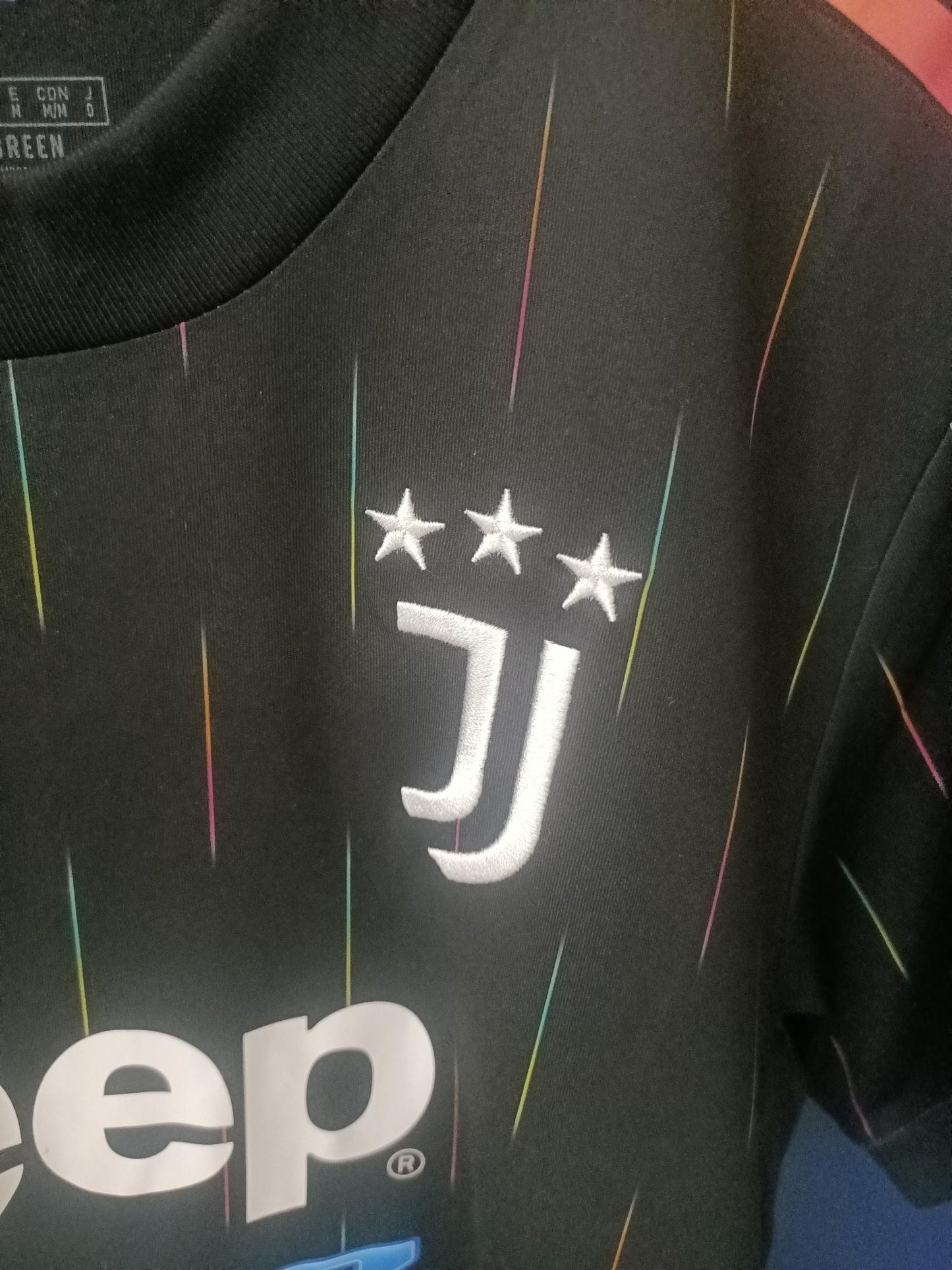 Juventus 2021-2022 Away Shirt