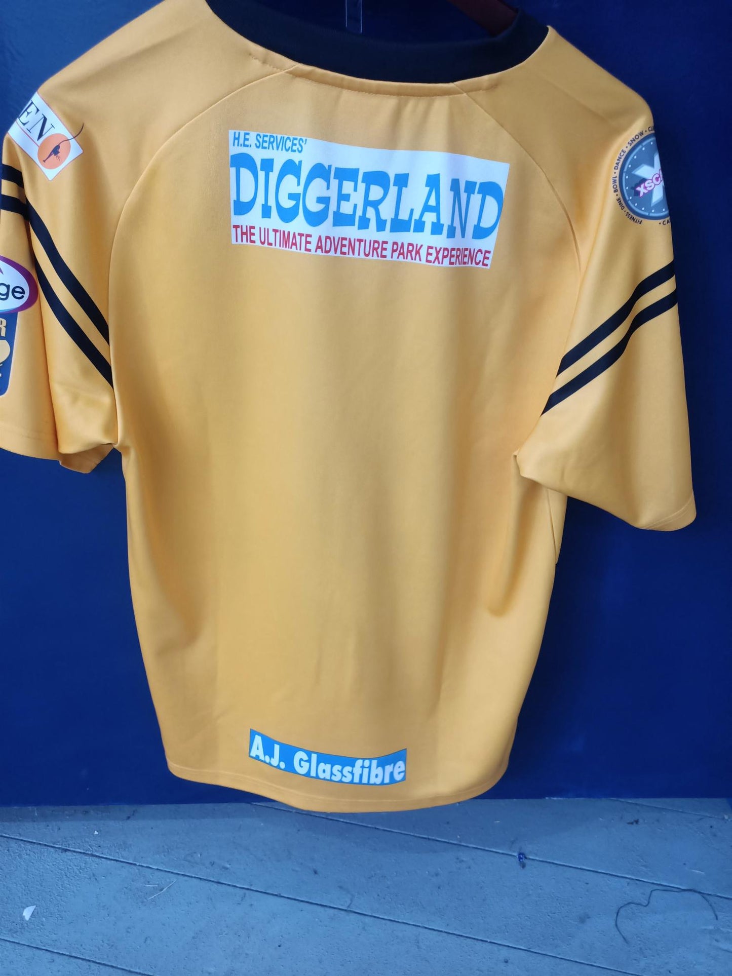 Castleford Tigers 2011 Home shirt (Small)