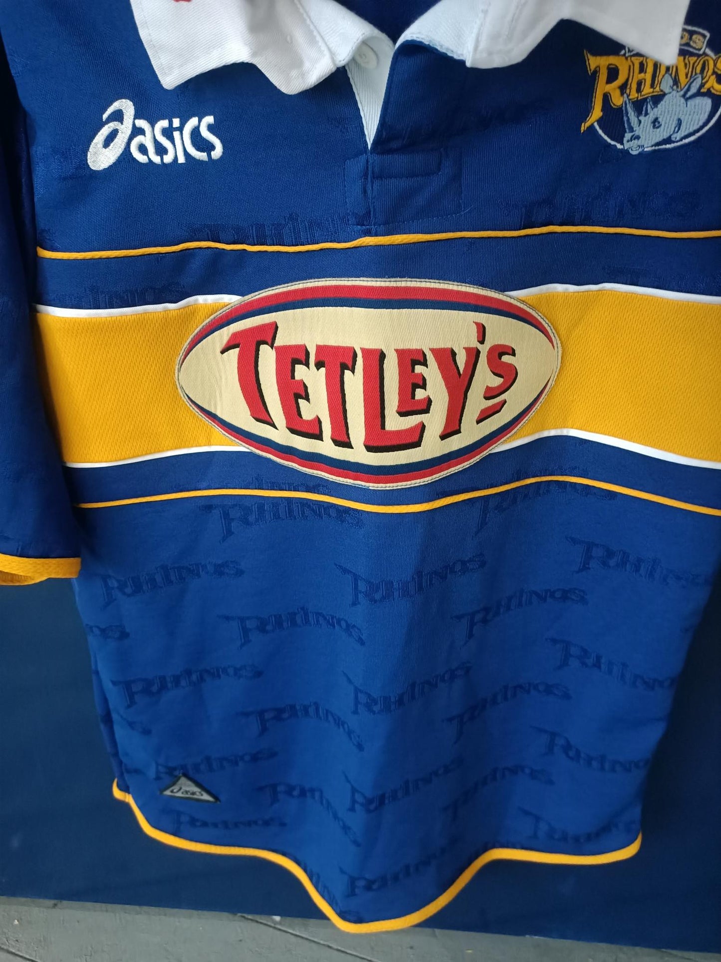 Leeds Rhinos 2000 home shirt (Small)