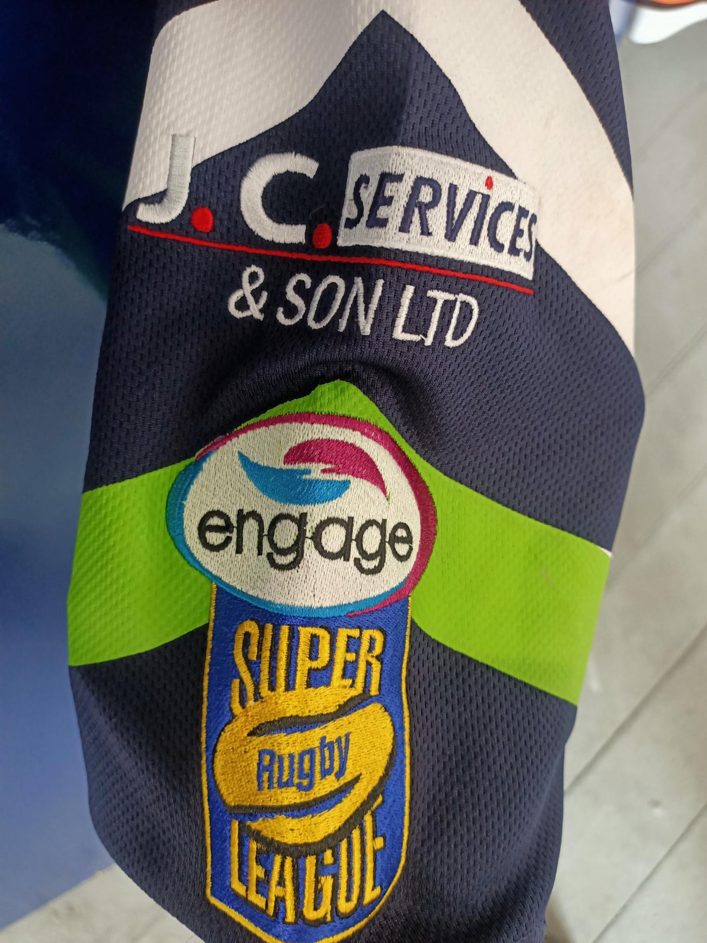 Hull KR 2010 Away Shirt (Large)