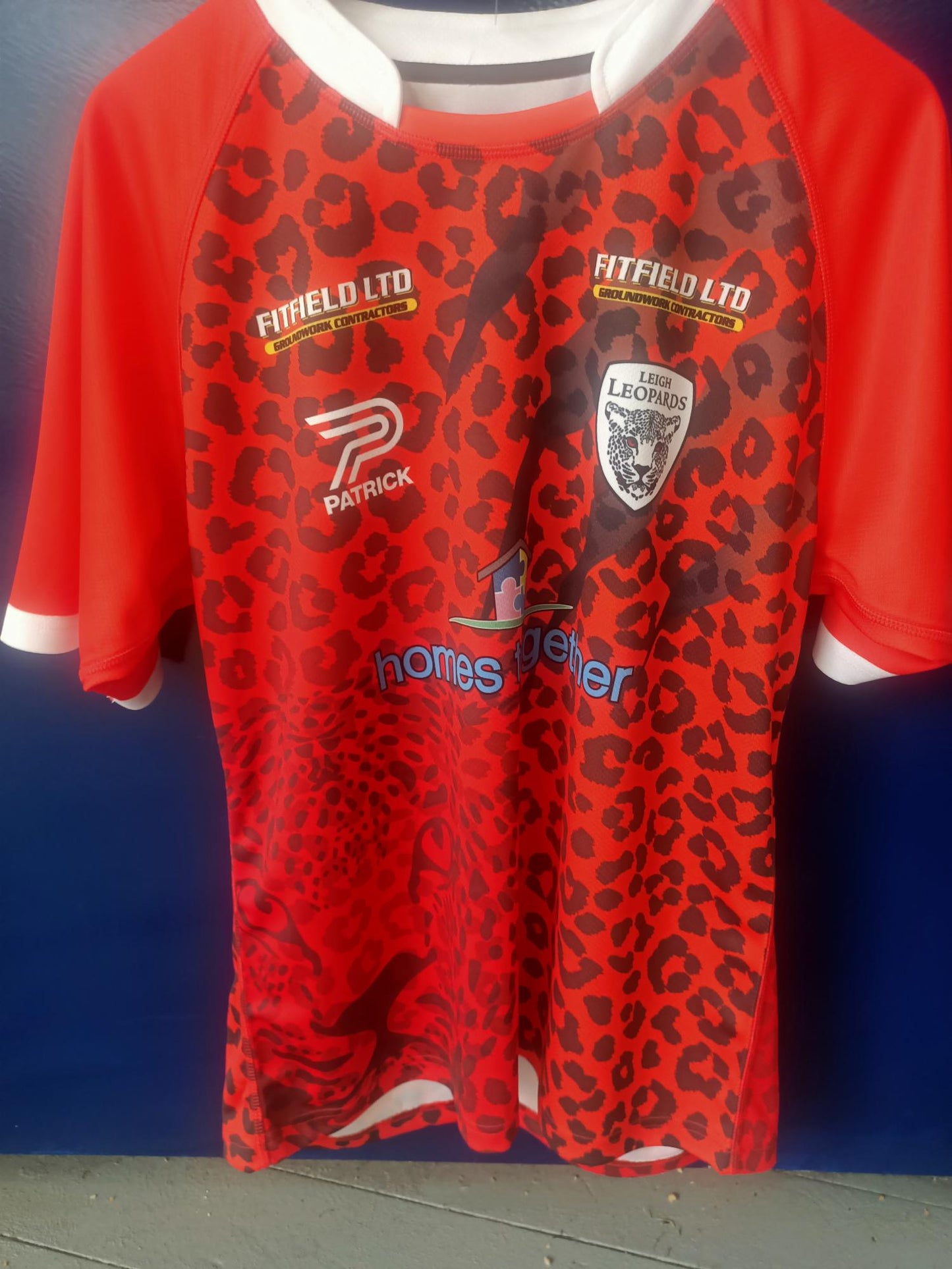 Leigh Leopards Rugby Shirt (Large)