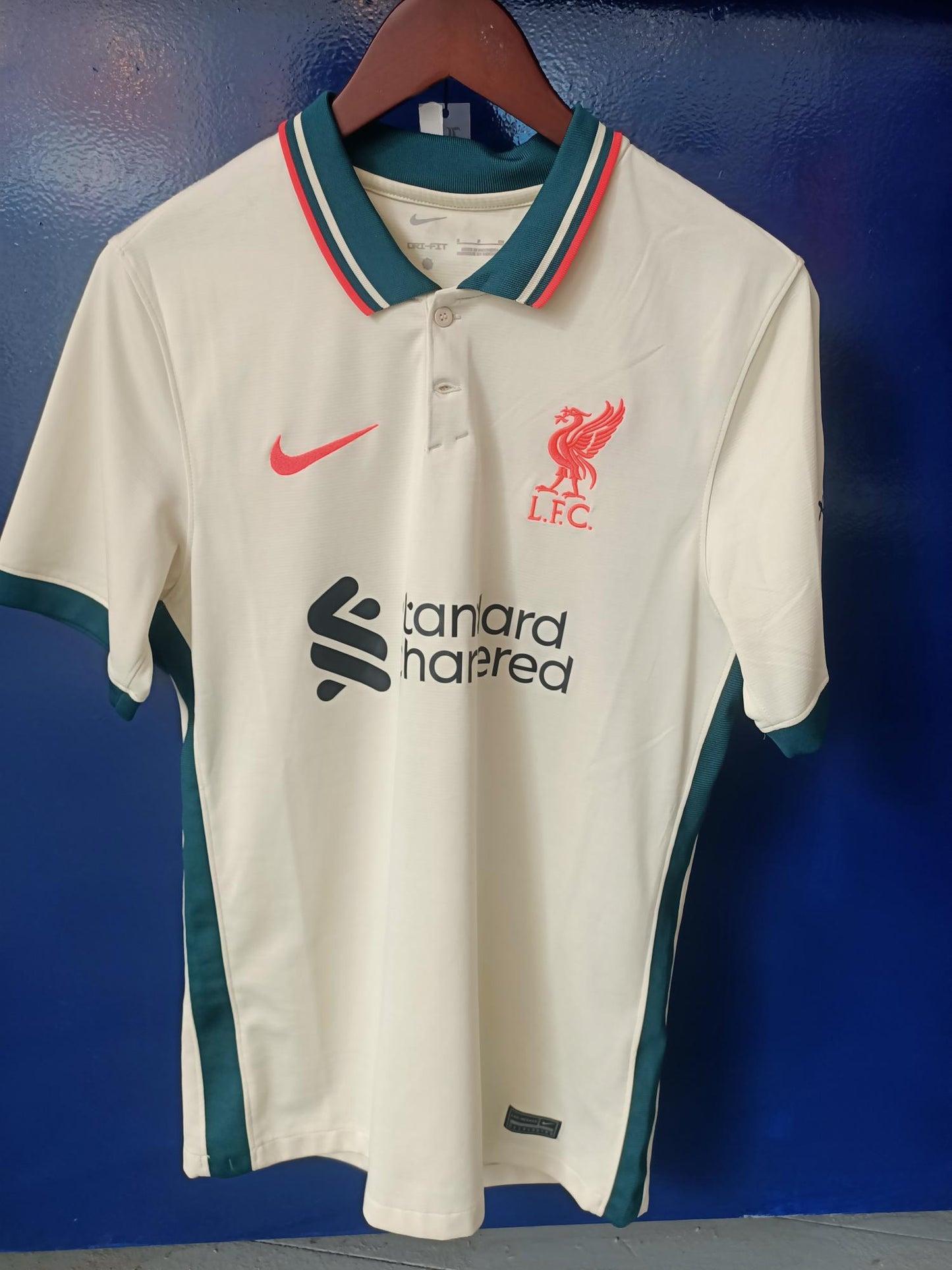 Liverpool 2021/2022 Away Shirt (Small)