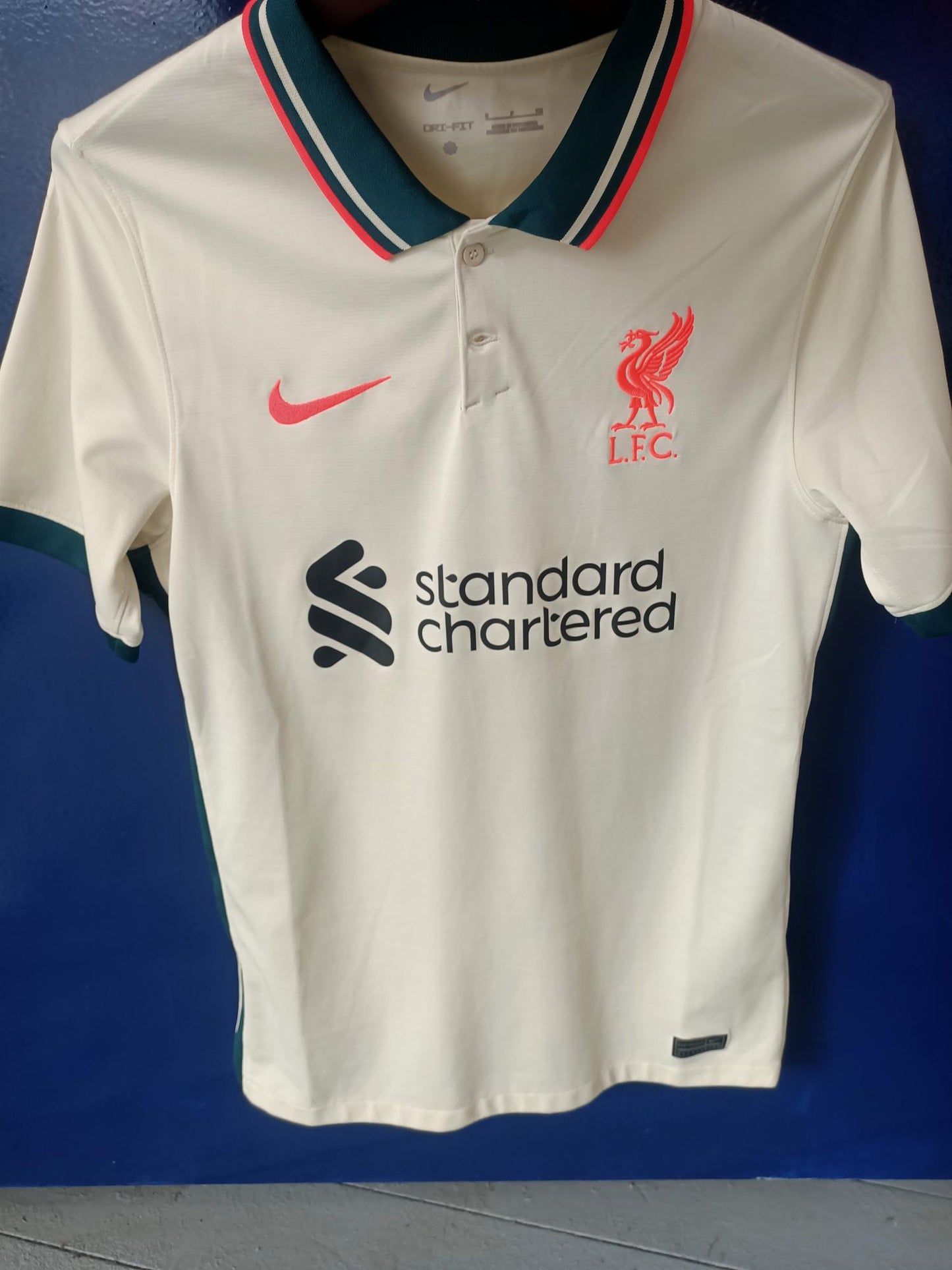 Liverpool 2021/2022 Away Shirt (Small)