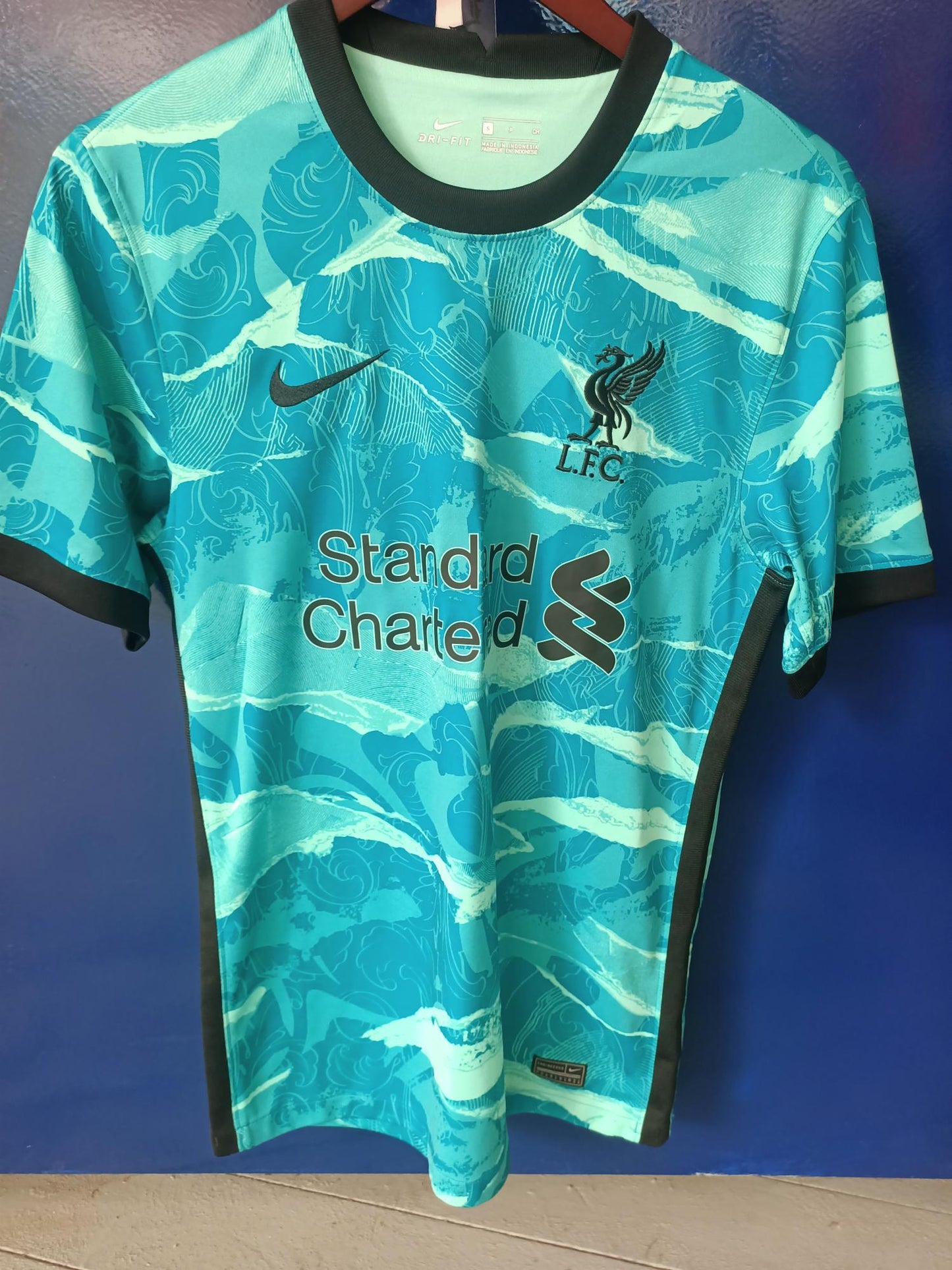 Liverpool 2020-2021 Away Shirt (Small)