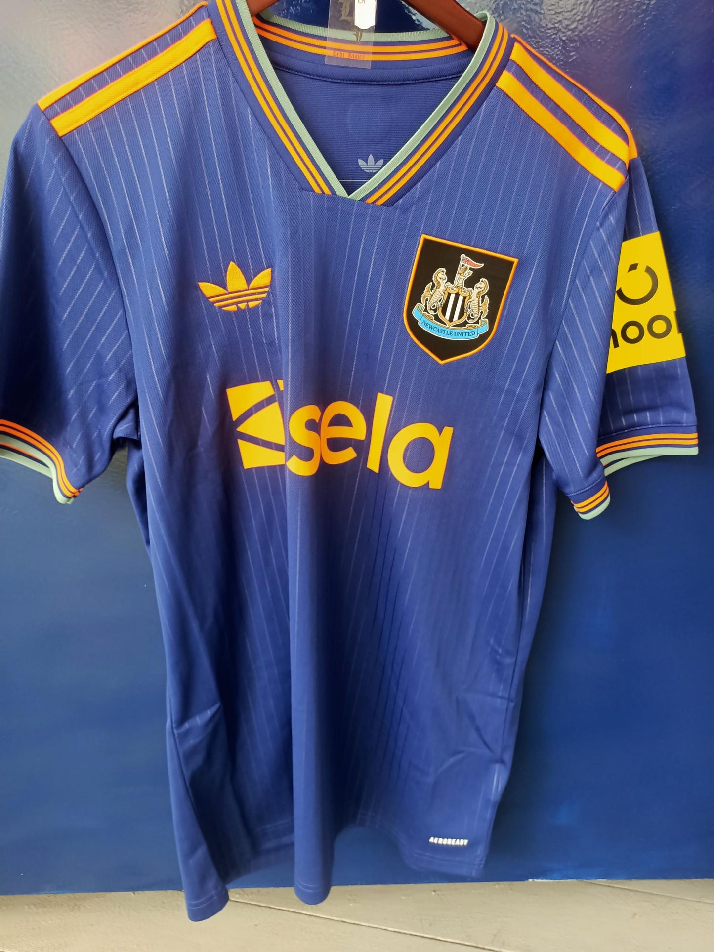 Newcastle United 2025-2026 Third Shirt (Medium)