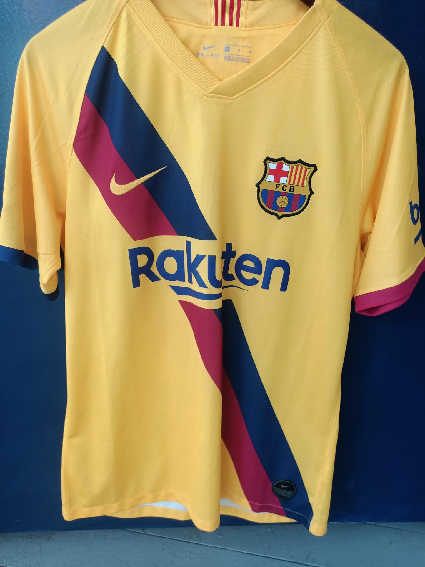 Barcelona 2019-2020 Away Shirt (Medium)