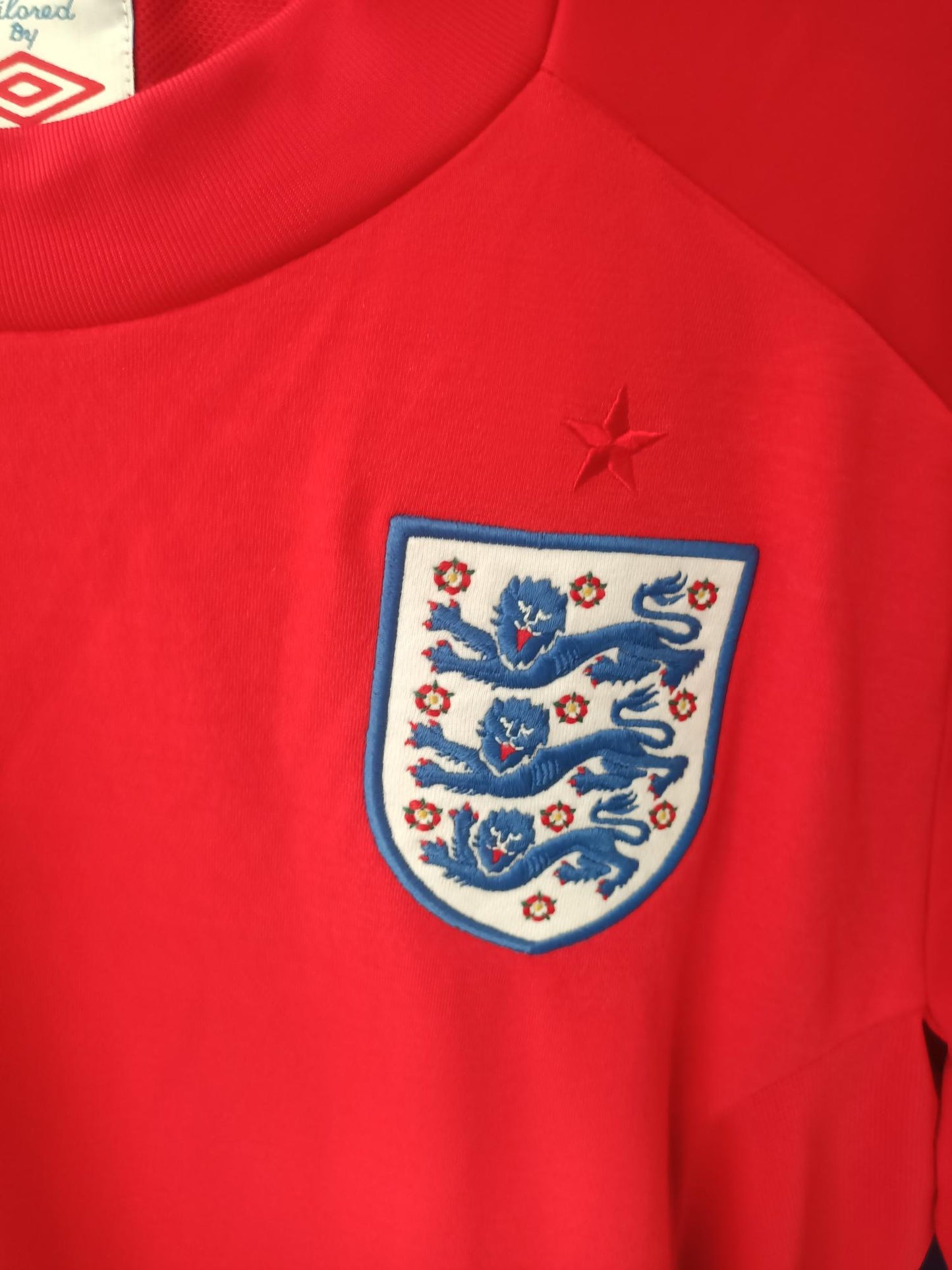England 2010 Away Shirt (Medium)