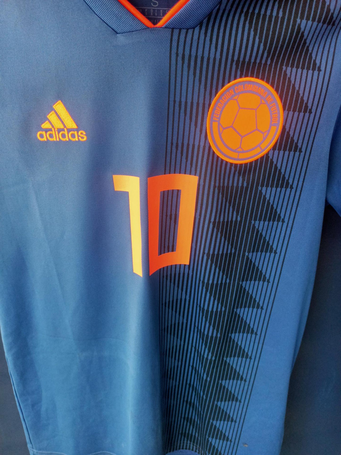 Colombia 201 away shirt