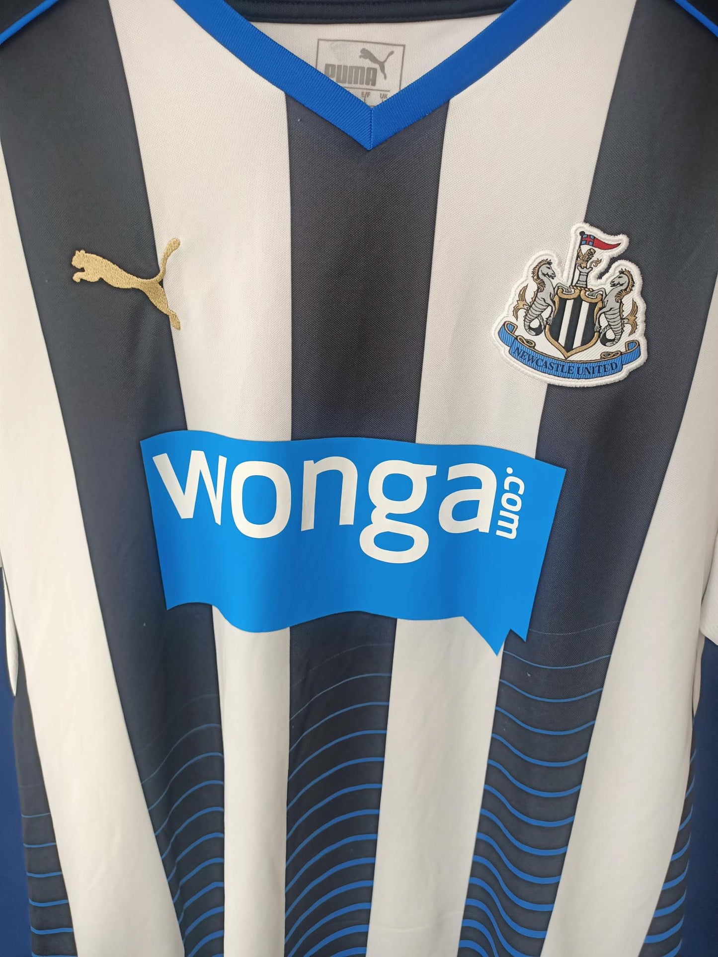 Newcastle United 2015-2016 Home shirt (Wijnaldum)
