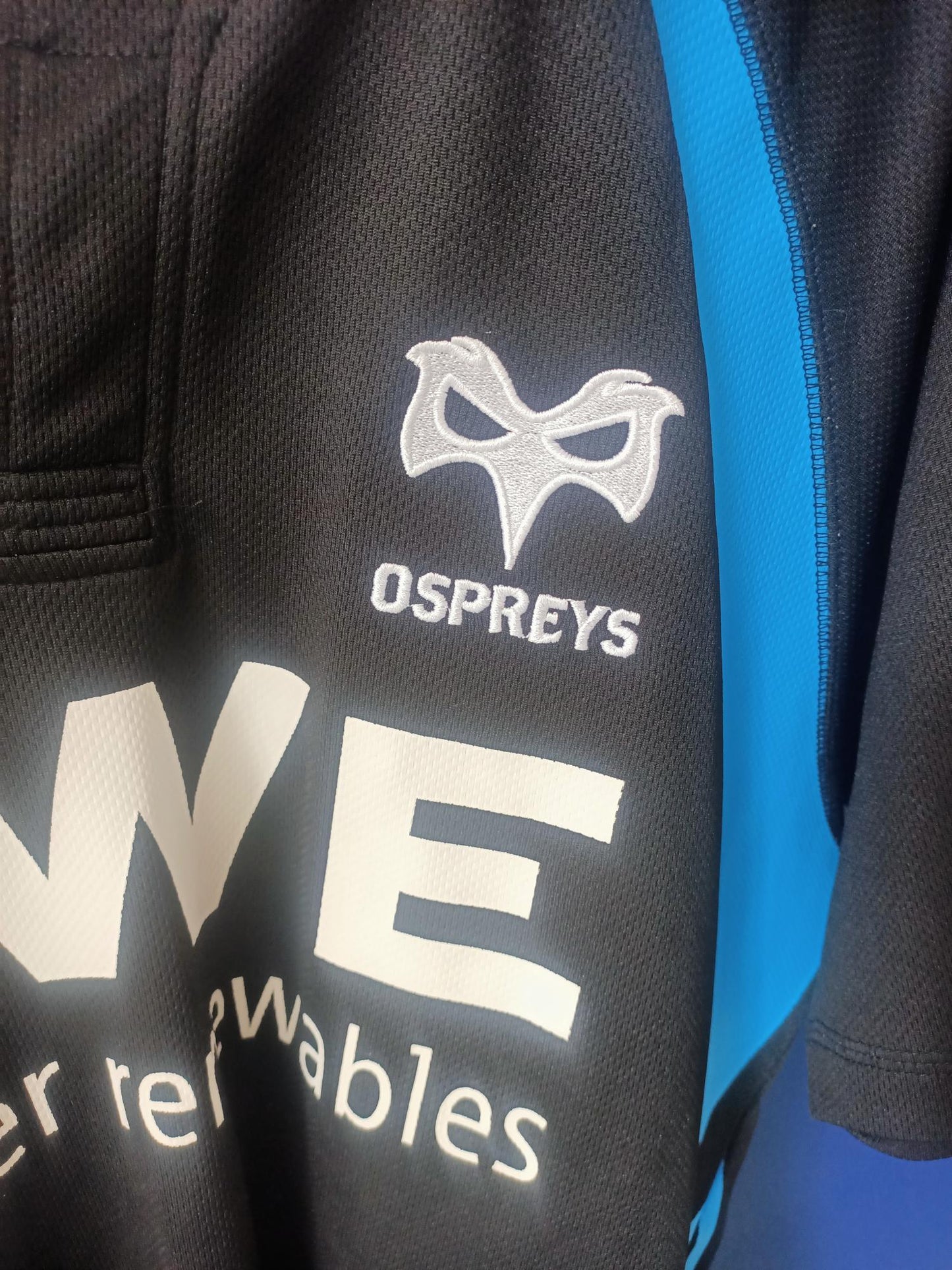Ospreys 2011/2012 Home shirt (Medium)