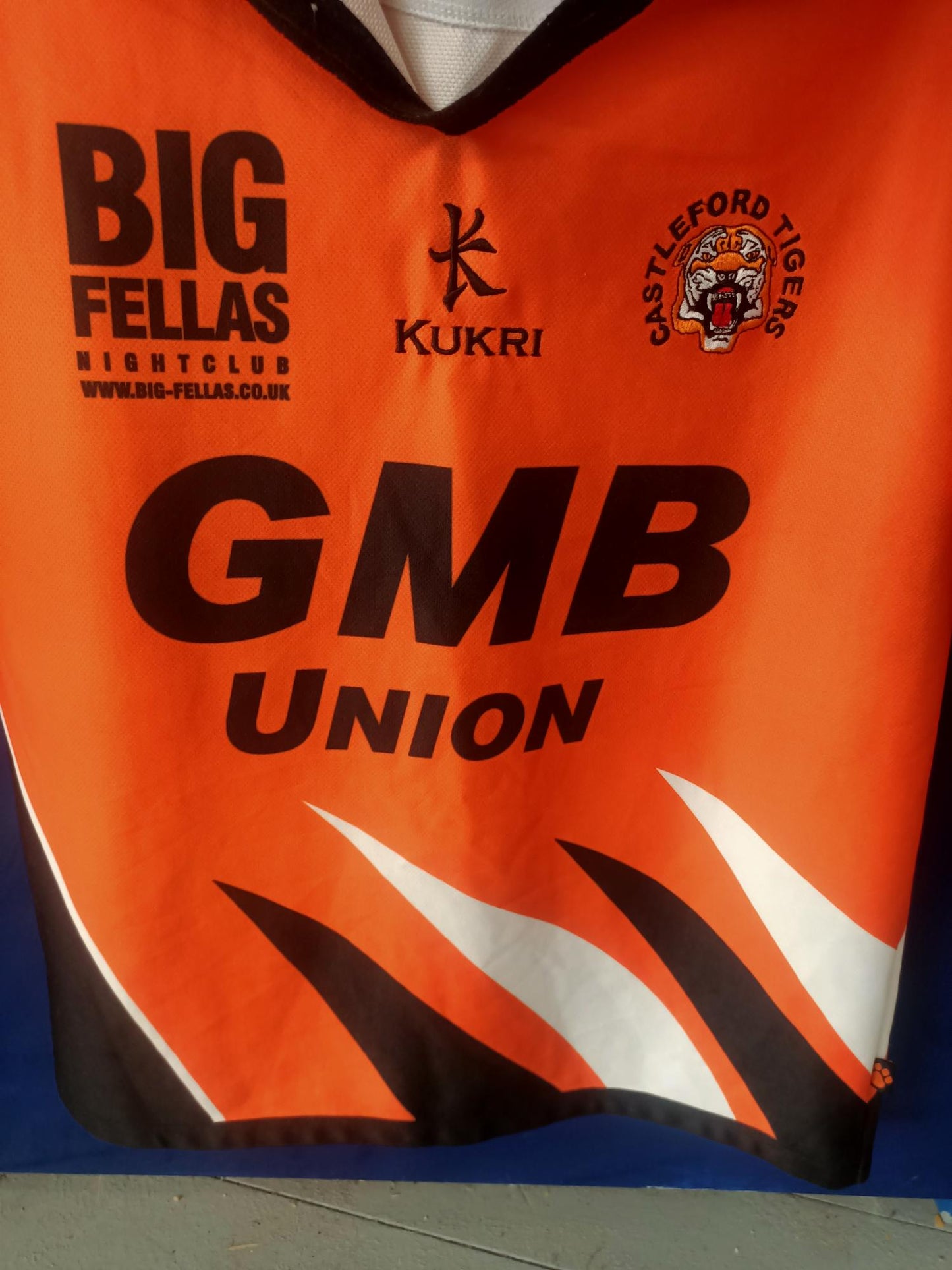 Castleford Tigers 2006 home shirt (Large)