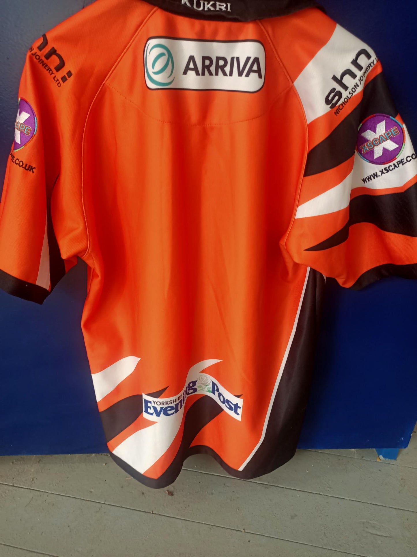 Castleford Tigers 2006 home shirt (Large)